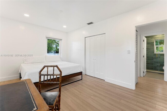 Building Photo - 810 NW 7th St