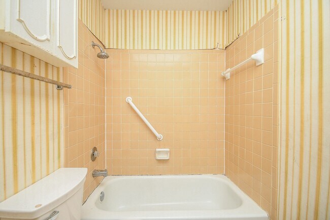 Building Photo - 4258 Belle Park Dr