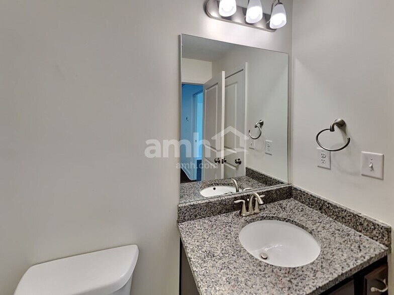 Building Photo - 2477 Napa Valley Dr