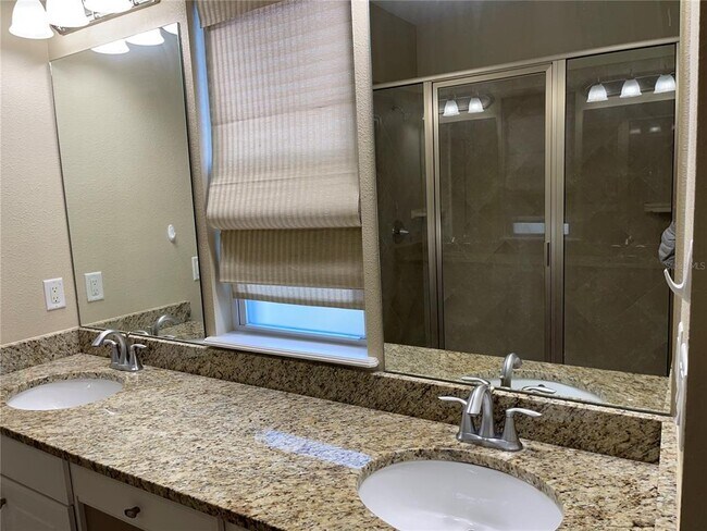 Building Photo - 7711 W Shore Cir