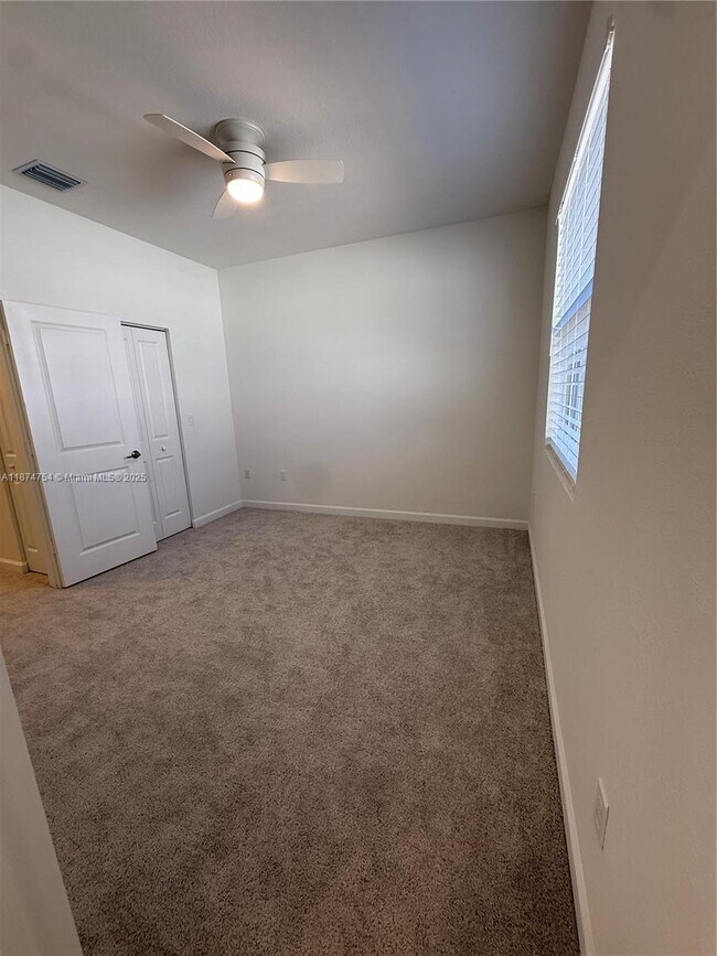 Building Photo - 35630 SW 178th Ct