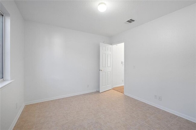 Building Photo - 5608 Netleaf Rd