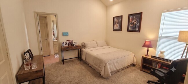 Building Photo - 13733 Alterna Dr