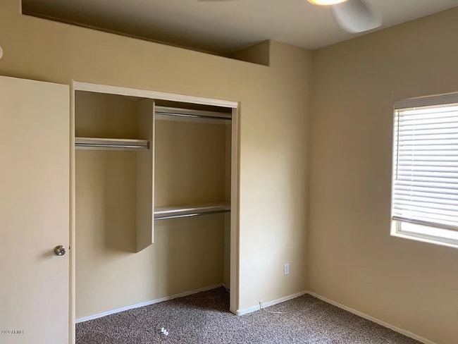 Building Photo - 2027 E University Dr