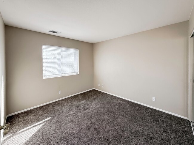 Building Photo - AVAILABLE NOW! 4 BED / 3 BATH TEMEKU HILLS HOME FOR RENT! LARGE BACKYARD + AMENITIES GALORE!