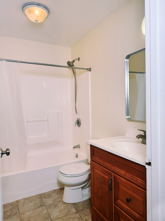 Building Photo - 4 Union Pl