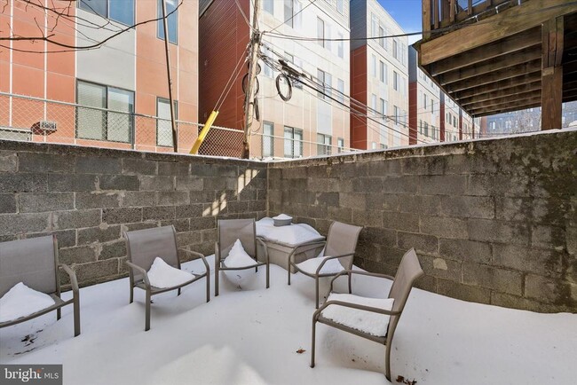 Building Photo - 3641 Warren St