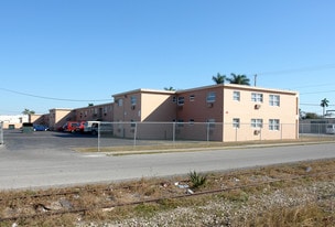 Building Photo - 130 SW 4th Ave