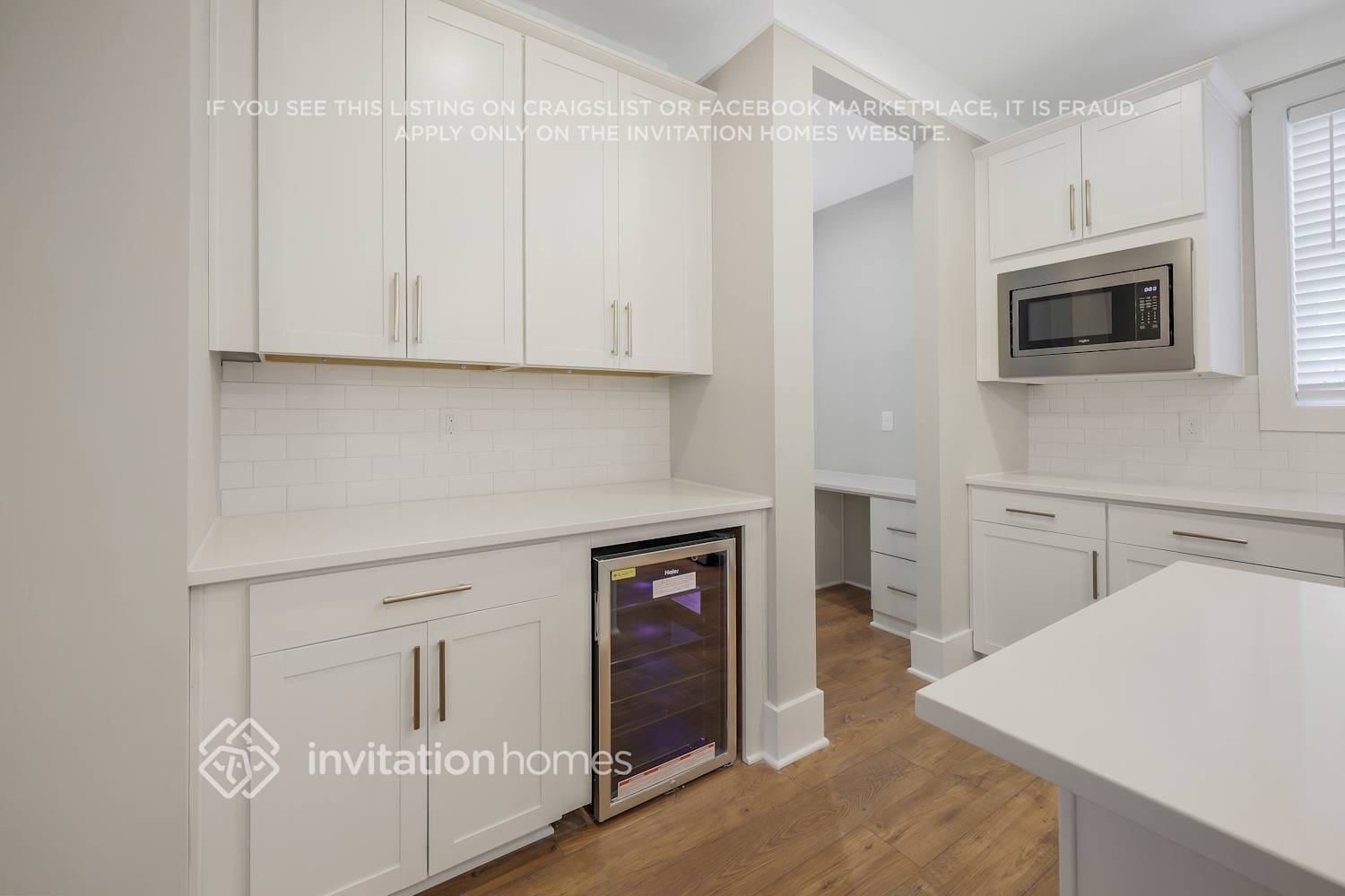 Building Photo - 647 Vernon Ave