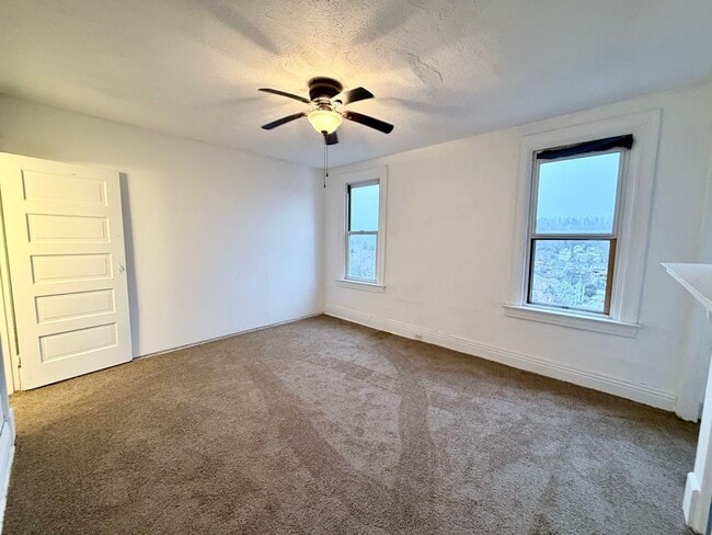 Building Photo - 1108 Oswin St