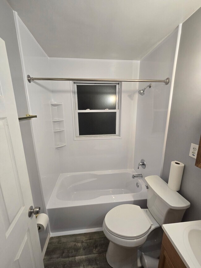 Building Photo - 25 McNulty Dr