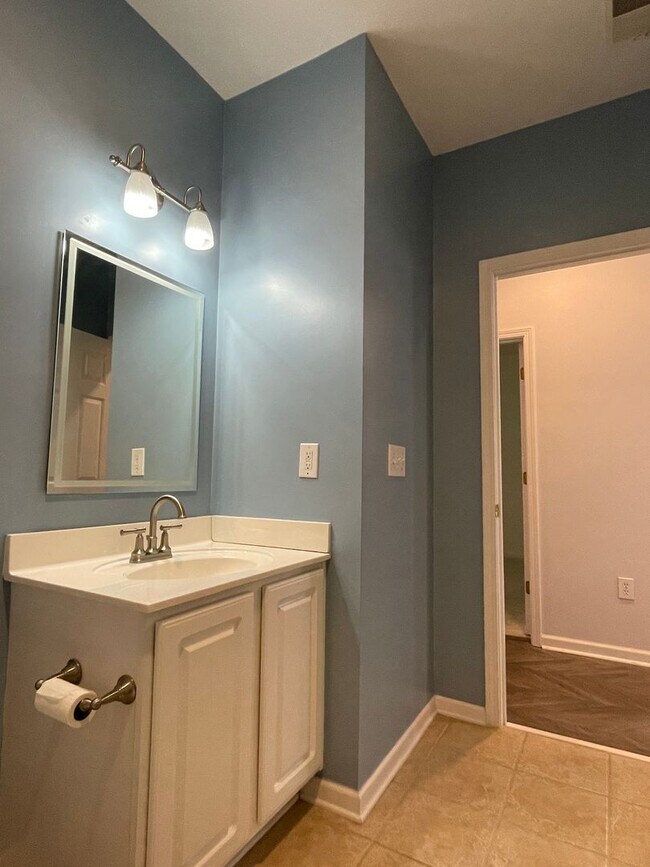 Building Photo - 968 Great Egret Cir SW