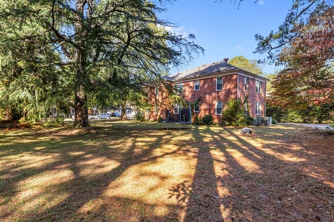 Building Photo - 308 Causey Ave