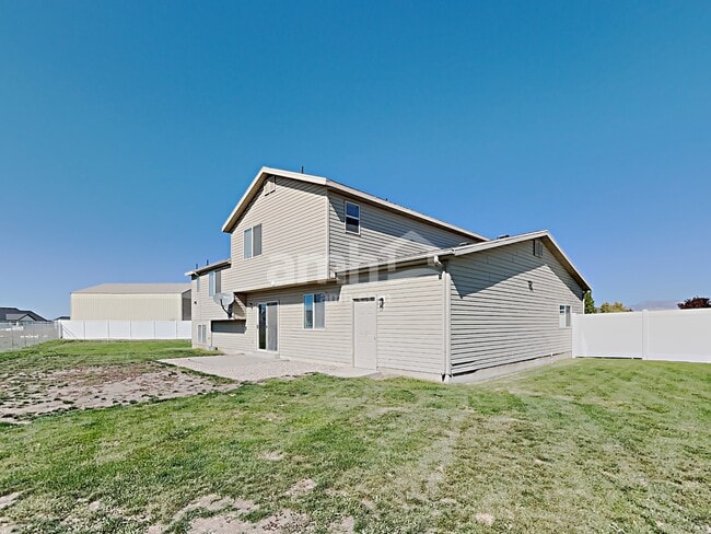 Building Photo - 3946 W 1450 N