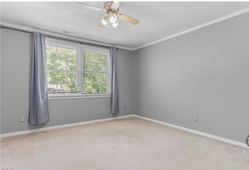 Building Photo - 2513 Reagan Ave