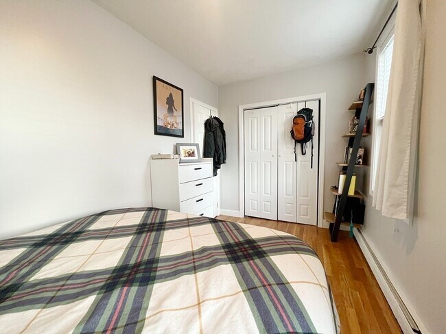 Building Photo - 126 Everett St