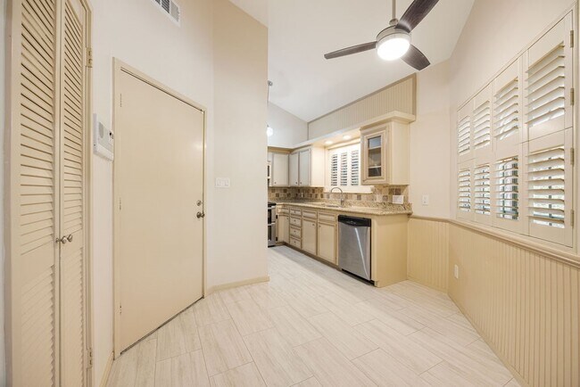 Building Photo - 1856 S Gessner Rd