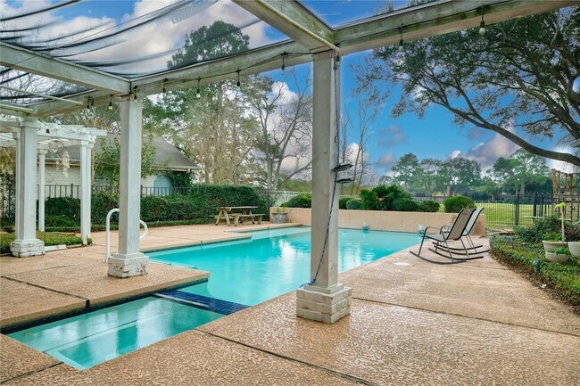 Building Photo - 3114 Cypress Point Dr