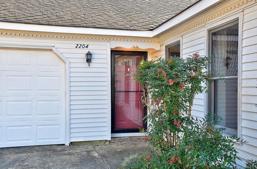 Building Photo - 2204 Spring Run Ct