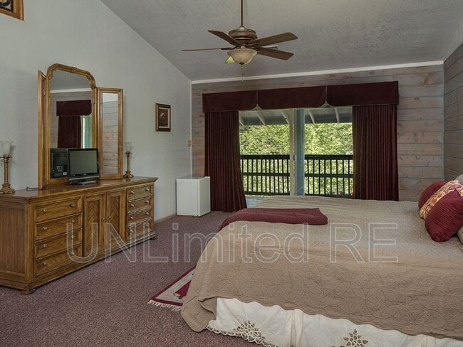 Building Photo - 4555 S Lake Mary Rd