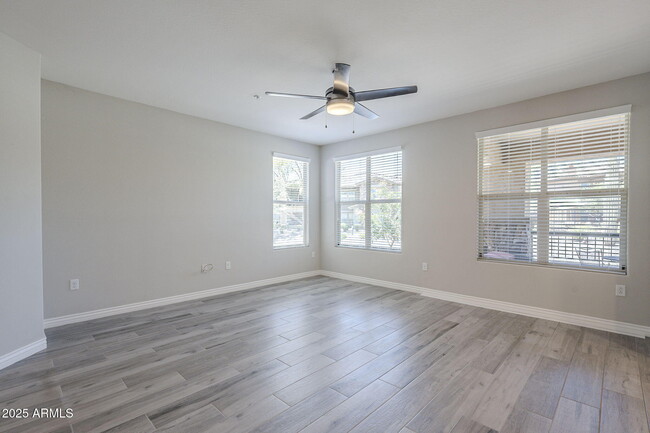 Building Photo - 2425 W Bronco Butte Trl