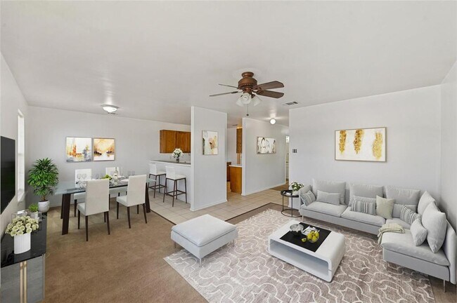 Building Photo - 5545 Brookview Ct