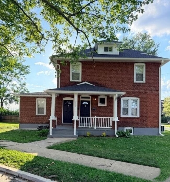 Building Photo - 313 Delaware Ave