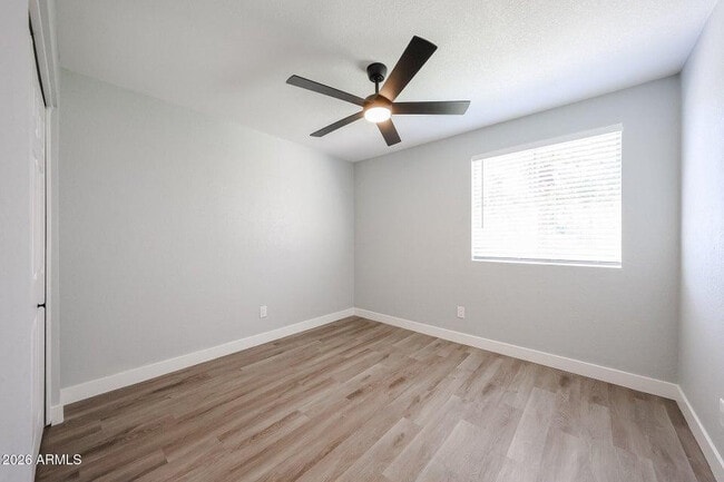 Building Photo - 3951 E Waltann Ln