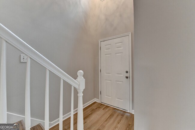 Building Photo - 2115 Glynmoore Dr