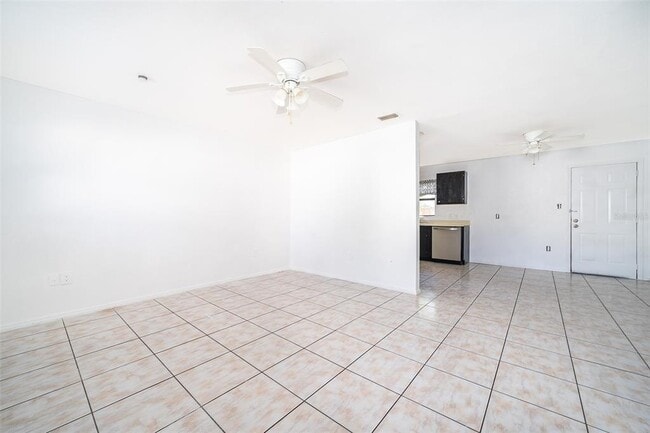 Building Photo - 118 E Muriel St