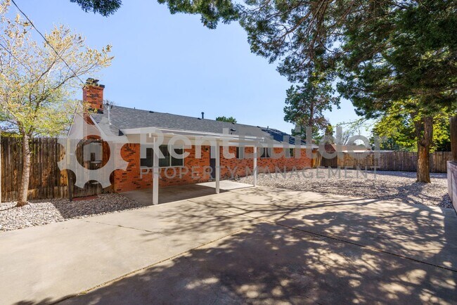 Building Photo - !!!!WOW PRICE INPROVEMENT JUST IN TIME FOR...