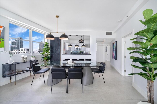 Building Photo - 226 Ocean Dr