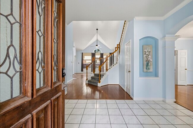 Building Photo - 2123 Mossy Trail Dr