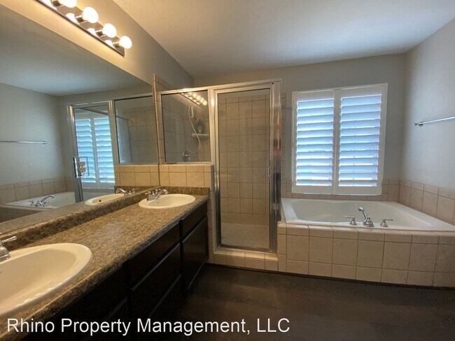 Building Photo - 6 br, 3.5 bath House - 8099 Pine Lake Circle