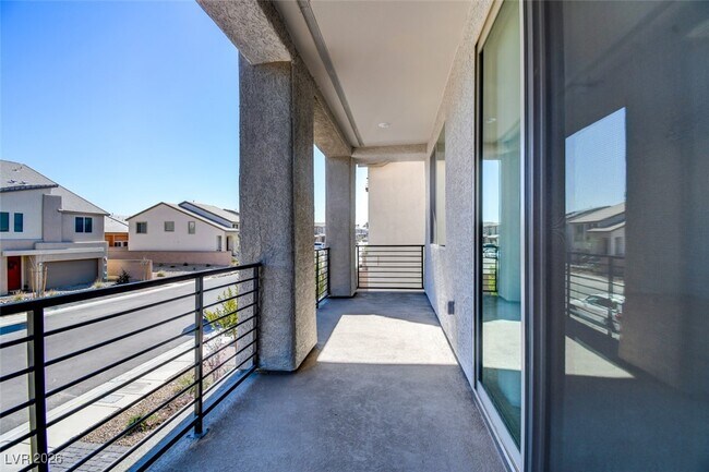 Building Photo - 7355 Crown Lndg St