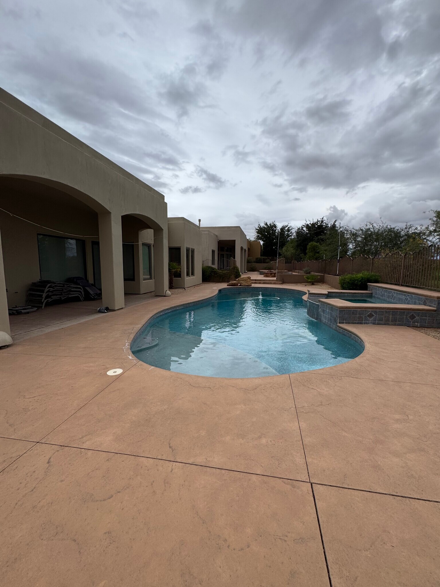 Building Photo - 1761 W Red Cloud Cir