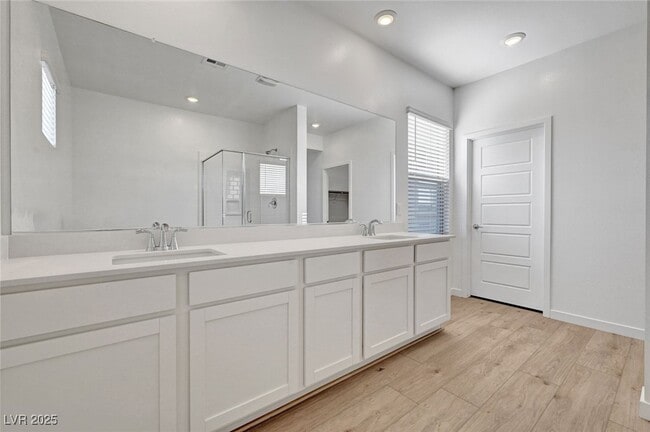 Building Photo - 1498 Marsh Bird St