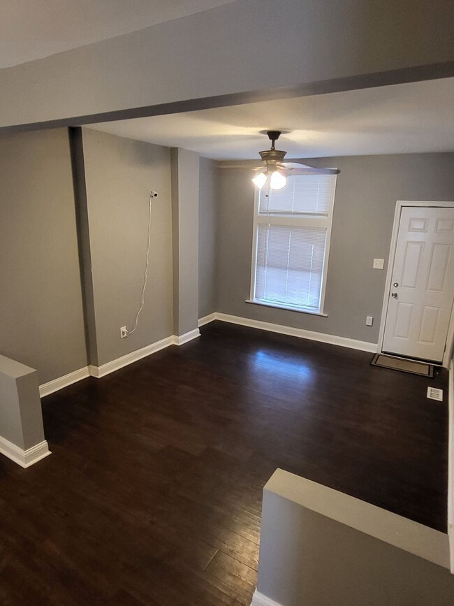 Building Photo - 1607 Cliftview Ave