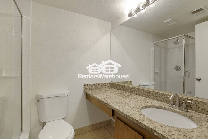 Building Photo - 14120 E Temple Dr