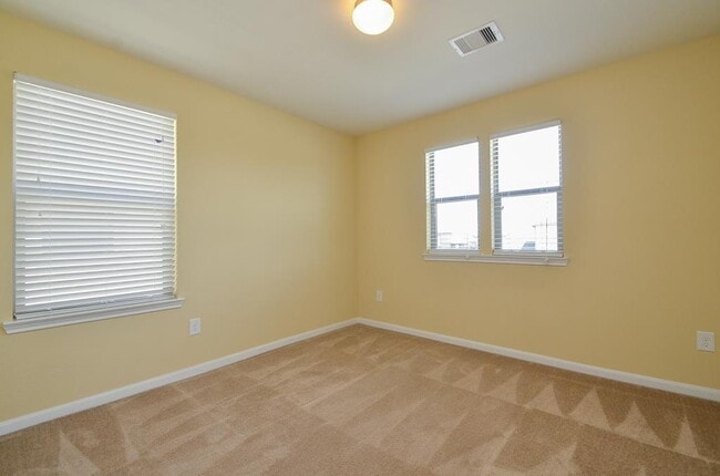 Building Photo - 4235 Kendall Rock Ln