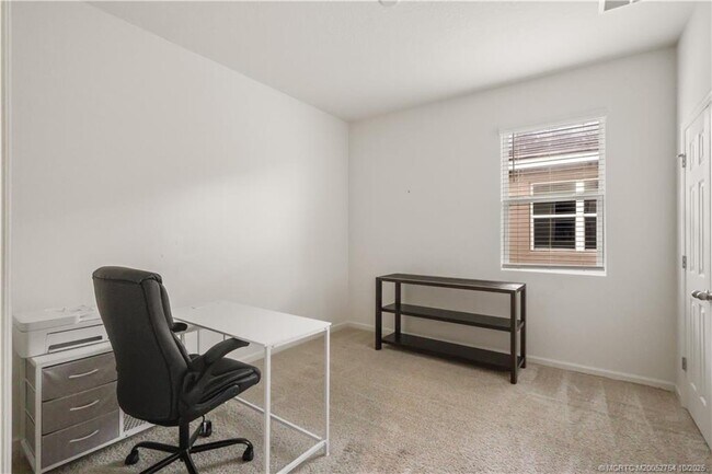 Building Photo - 10558 SW Toren Wy