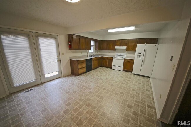 Building Photo - 438 W Northlane Dr