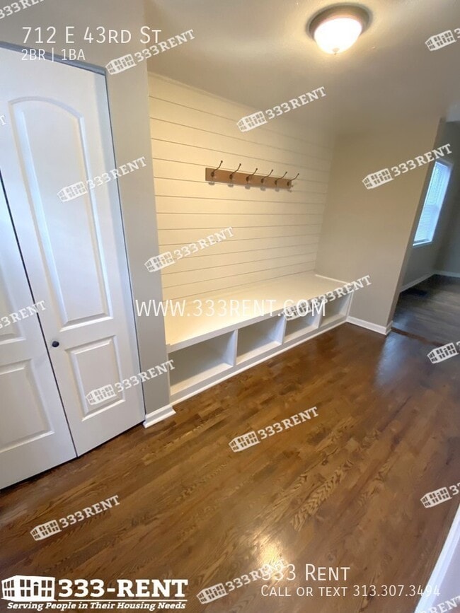 Building Photo - 712 E 43rd St