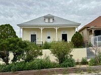 Building Photo - 1211 N Ochoa St