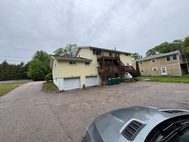 Building Photo - 588 Walpole St