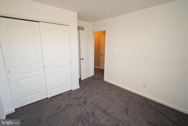 Building Photo - 641 Rosemary Dr