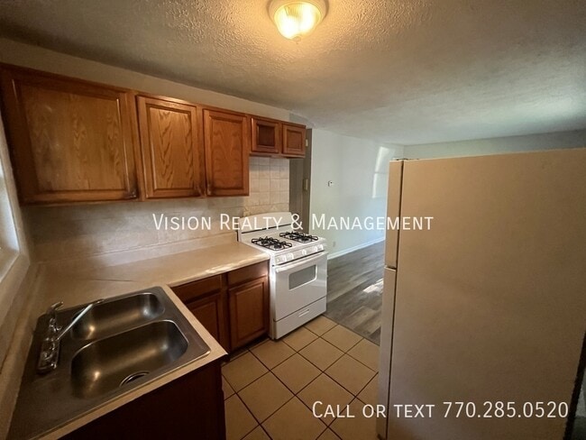 Building Photo - 2954 Jones St