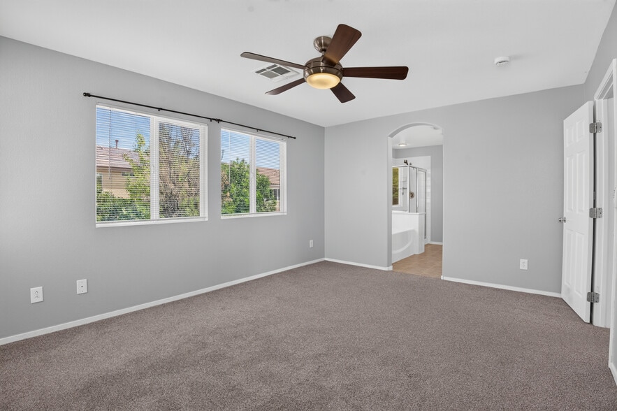 Building Photo - 10648 Bandera Mountain Ln