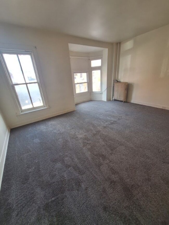 Building Photo - Fantastic 3 bedroom house in York