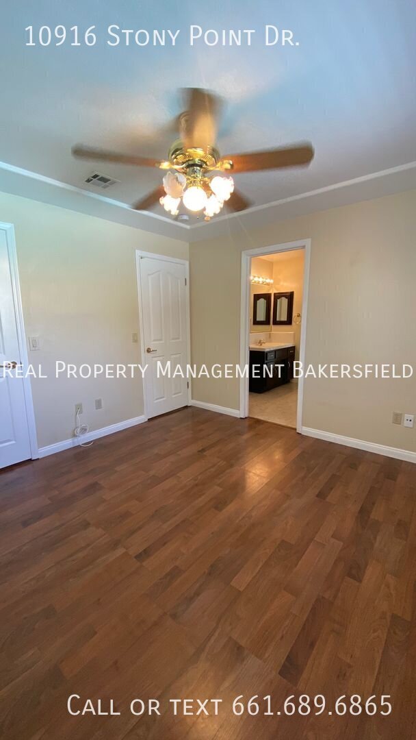 Building Photo - 10916 Stony Point Dr